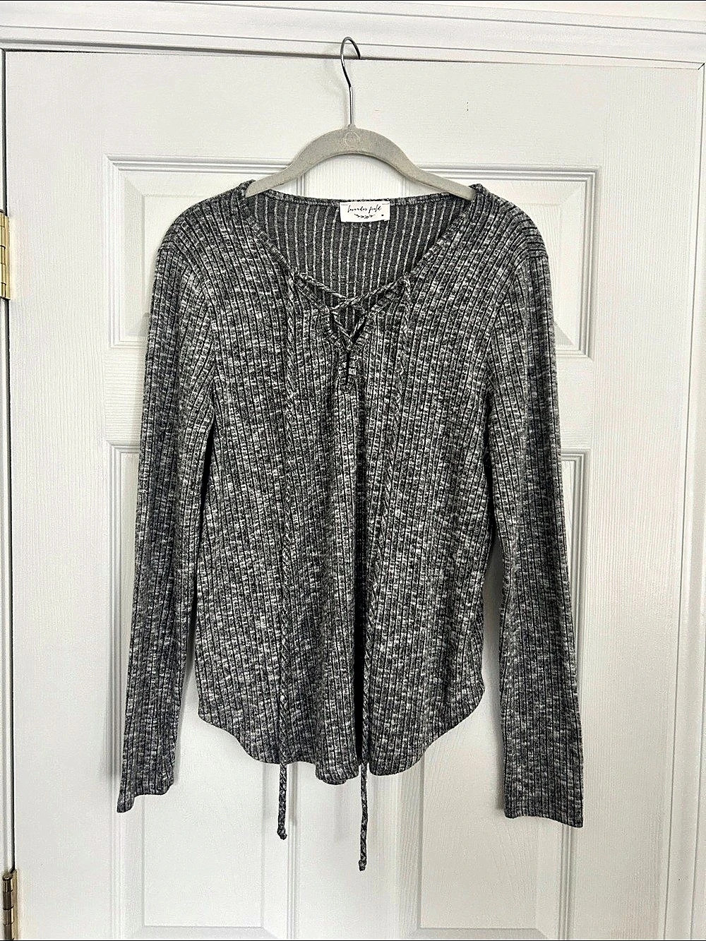 Lavender Field Gray Long Sleeve Top Size Medium Like New